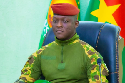 Burkina Faso / Le Président Ibrahim Traoré renforce la lutte contre le blanchiment d’argent : Un décret stratégique pour les ONG et associations