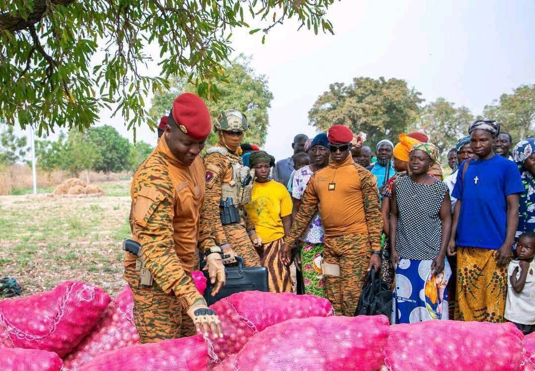 Burkina Faso : Le Capitaine Ibrahim Traoré fait de la femme un pilier de la révolution économique nationale